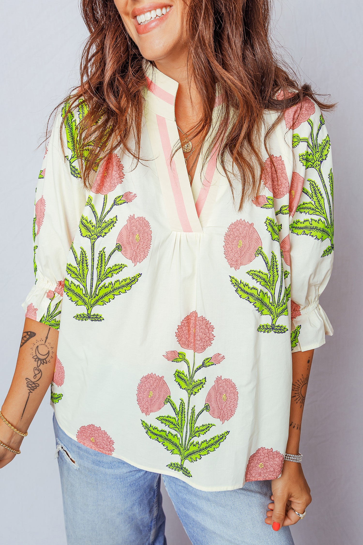 Women's Green Casual Wild Flower Print V Neck 3/4 Sleeve Blouse at LivelyLooks